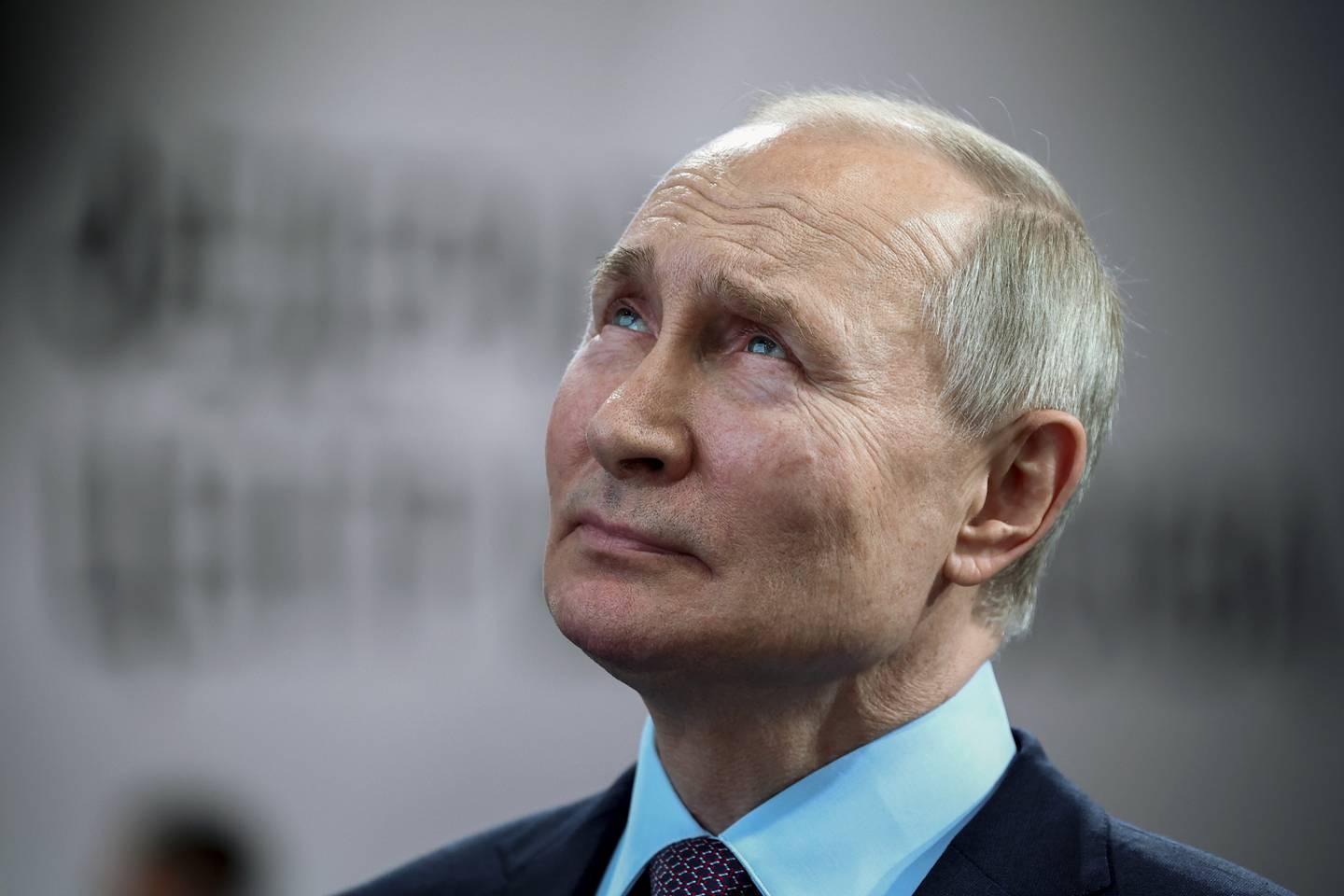 Russlands president Vladimir Putin er en presset mann for tiden. Tirsdag skal han etter planen tale på seiersdagen uten at han har en seier i Ukraina i sikte. Foto: Artem Geodakyan, Sputnik / AP / NTB