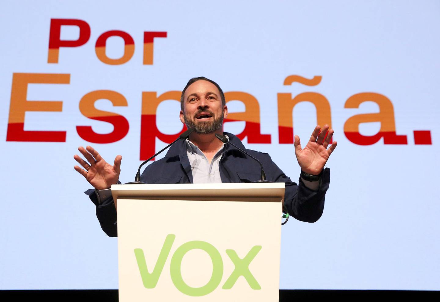NYKOMMER: Det populistiske partiet Vox har skutt fram foran valget. Her leder Santiago Abascal. 	FOTO: NTB SCANPIX
