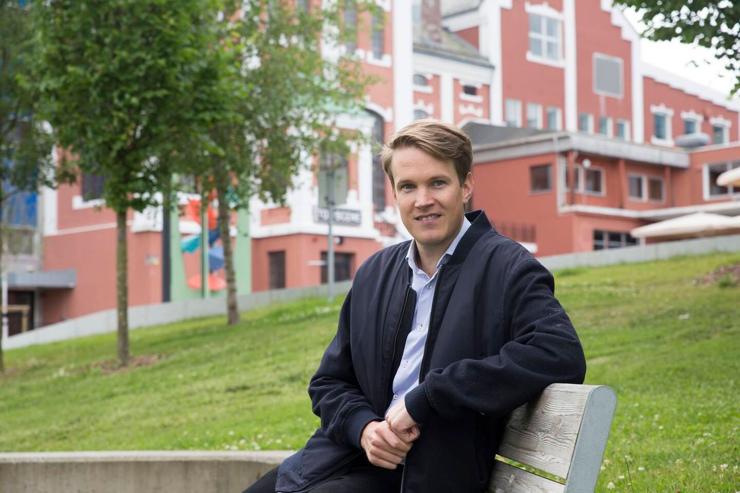 Torstein Tvedt Solberg på gamle trakter ved kulturhuset Tou i Østre bydel.