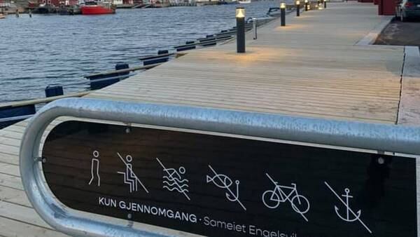 Fredrikstad kommune: Skiltet ved Engelsviken Sjøhus må fjernes