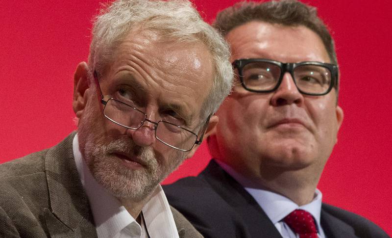 Labours leder Jeremy Corbyn og nestleder Tom Watson. FOTO: NTB SCANPIX