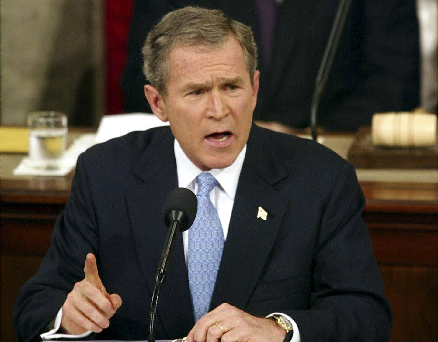 I denne talen fra januar 2002 omtalte USAs daværende president George W. Bush Nord-Korea, Iran og Irak som «ondskapens akse». Litt over ett år senere gikk amerikansk-ledete styrker til angrep på Irak.