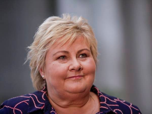 Erna Solberg ber ektemannen offentliggjøre aksjehandler