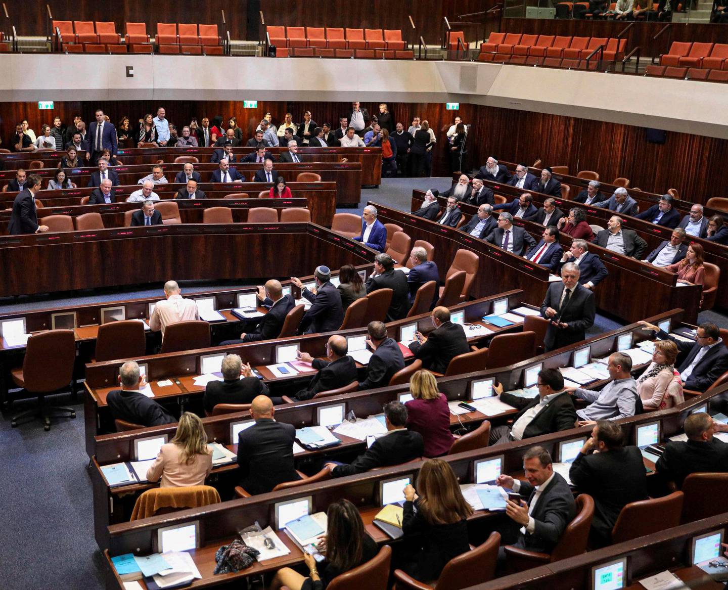 Seks av de 120 medlemmene i det israelske parlamentet, Knesset, er åpent homofile. Her et bilde fra desember i fjor. Foto: Gali Tibbon/AFP/NTB scanpix
