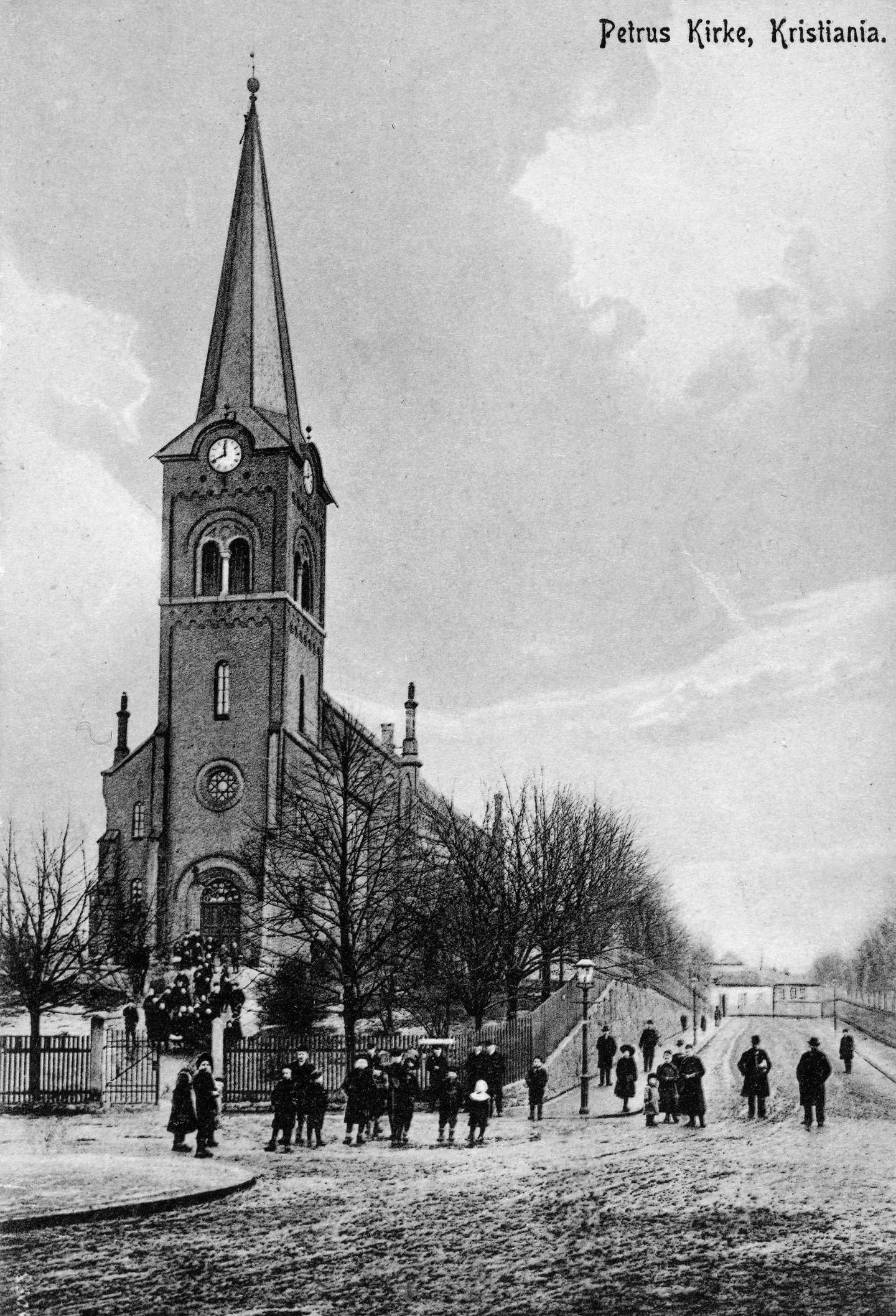 Daværende Petrus kirke, tidligere Paulus kirke, nå Sofienberg kirke, fotografert cirka 1915.