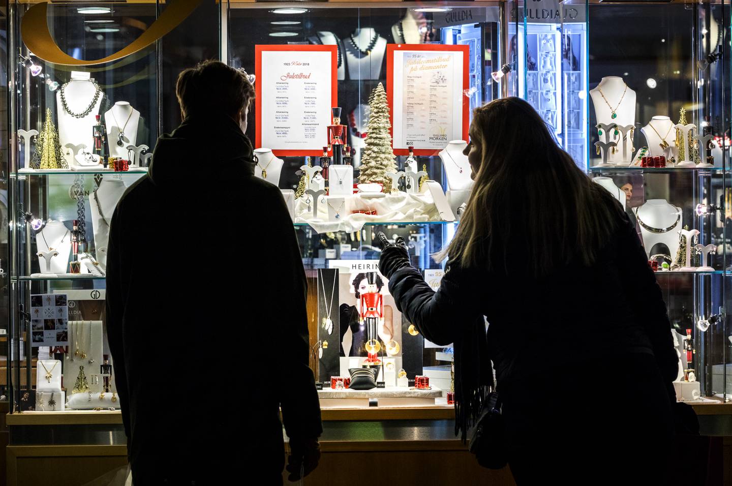 Julehandelen er særlig viktig for bransjer som kjøkkenutstyr, spill og leker, gullsmeder, urmakere, bøker og elektronikk. Foto: Gorm Kallestad / NTB