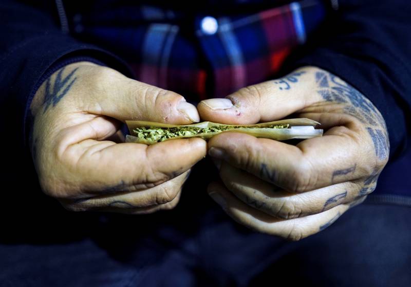 ADVARER: Politiet advarer ungdom mot å tro at cannabis ikke er farlig.