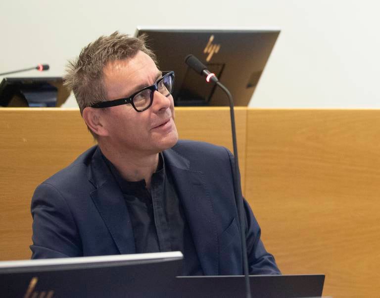 Psykolog Pål Grøndahl mener vi ikke kan dømme en persons motiver ut fra en video. Her fra en rettssak i Lørenskog i juli 2020.