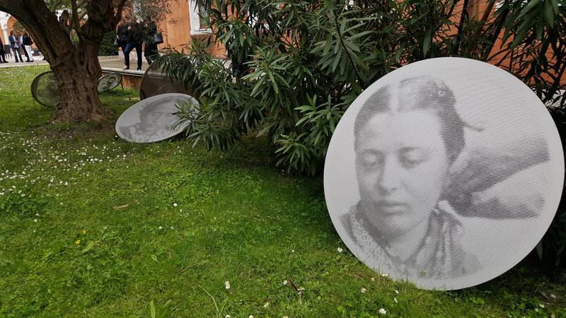 Anne-Karin Furunes’ installasjon ved det tidligere asylet i San Servolo er en av de fineste kunstopplevelsene Dagsavisens anmelder hadde under Venezia-biennalen.