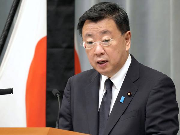 Japan: – Russerne tok bind for øynene på japansk diplomat og la ham i bakken