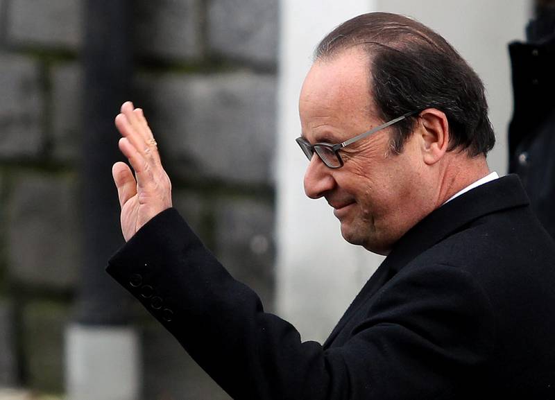 Sosialistpartiet mistet makten i mange regioner i valget som ble avsluttet i helgen. President François Hollande får en vanskelig jobb foran presidentvalget. FOTO: BOB EDME/NTB SCANPIX