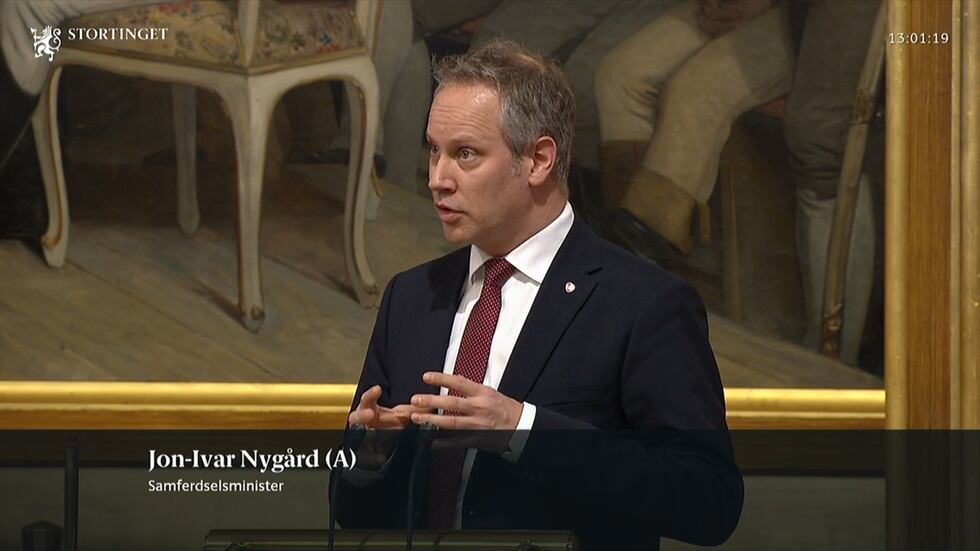 Samferdselsminister Jon-Ivar Nygård (Ap) kommenterte mulighetene for å gjenåpne Moss lufthavn Rygge i Stortinget mandag.