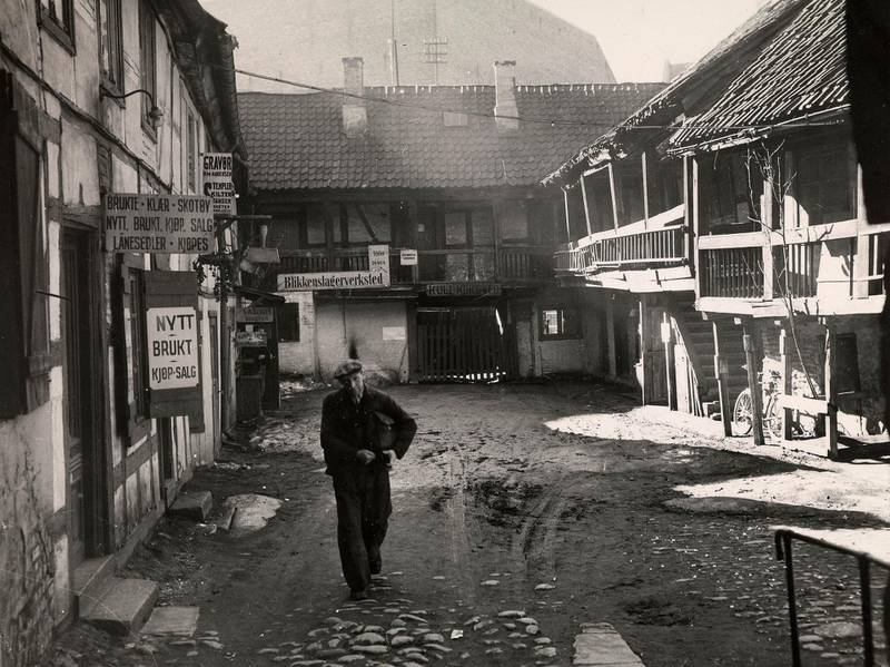 Brukthandel og blikkenslagerverksted i Brugata 6 ca. 1950.