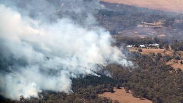 Hundretusener bes evakuere på grunn av skogbrannfare i Australia