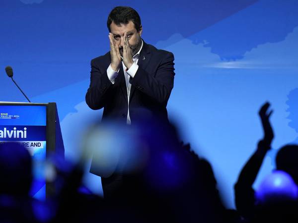 Salvini angriper Macron: – Du er en krigshisser