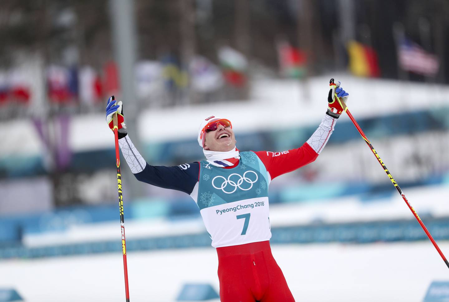 Her startet gullfangsten. Simen Hegstad Krüger går inn til gull på 30km i OL i Pyeongchang i 2018.