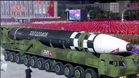 Nord-Korea viste fram kjempemissil