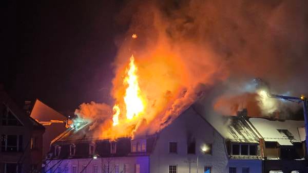 Storbrann i Fredrikstad – 20 personer evakuert