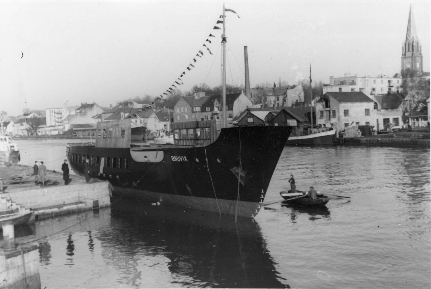 Sjøsetting av MS Bruvik ved Glommens Mekaniske verksted (GMV) på Kråkerøy i Fredrisktad i 1949.