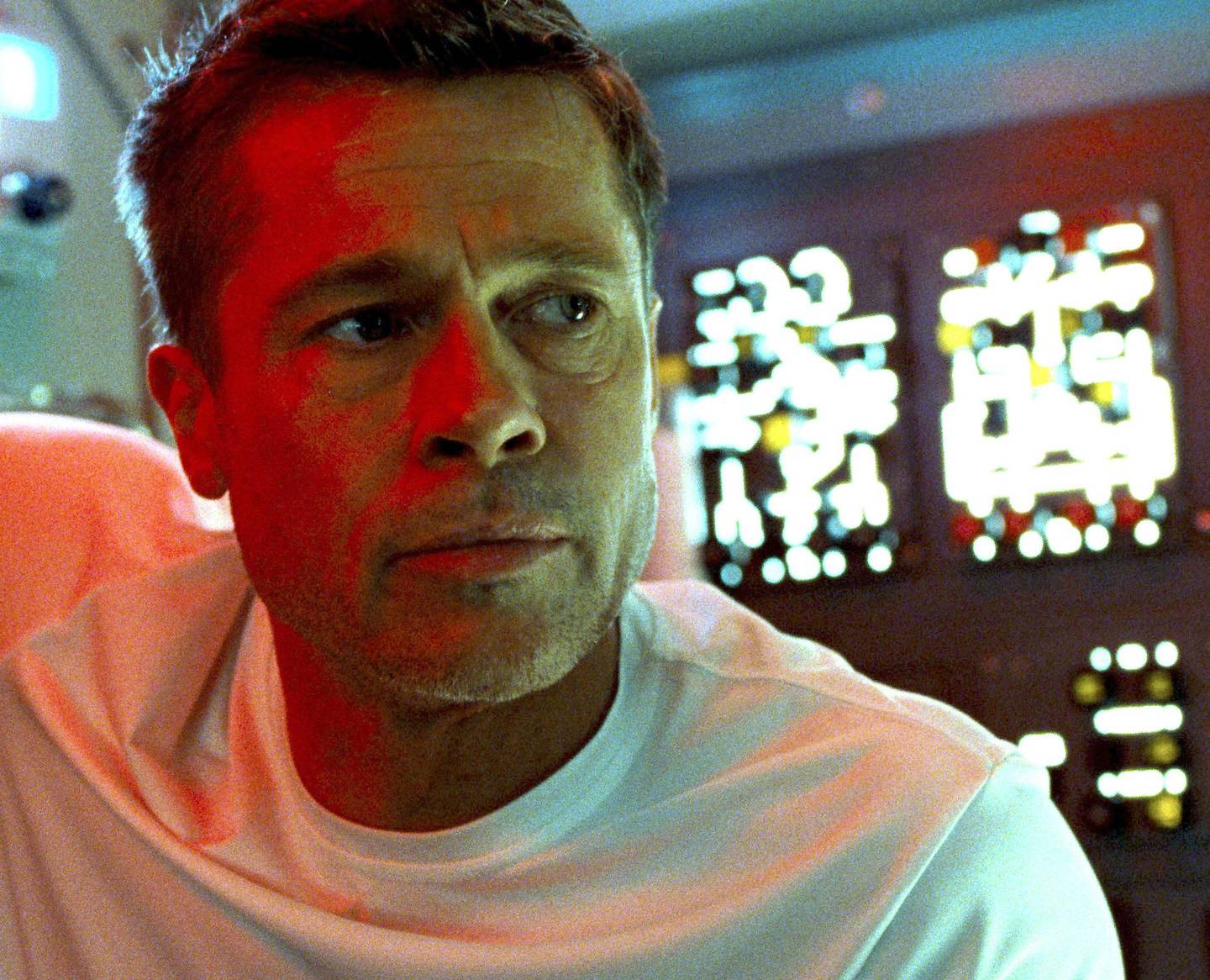 «Ad Astra» har vært den mest utfordrende filmen regissør James Gray har gjort så langt i karrieren. Filmen med Brad Pitt (bildet) i hovedrollen som astronauten Roy McBride på leting etter sin forsvunne far i verdensrommet, går på norske kinoer nå. FOTO: TWENTIETH CENTURY FOX/AP/NTB SCANPIX