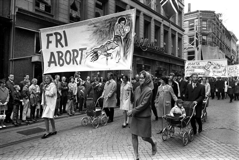 Parole for fri abort i 1. mai-toget 1968.