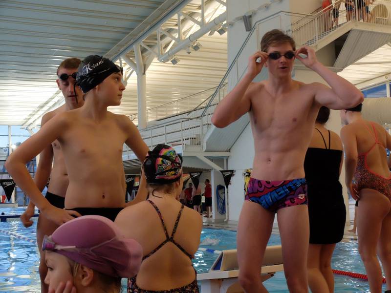 Kiling I magen: Peter Kjelsberg Bakke (snart 12) lurer på hvordan Juraszek forbereder seg før han skal i vannet på viktige konkurranser.