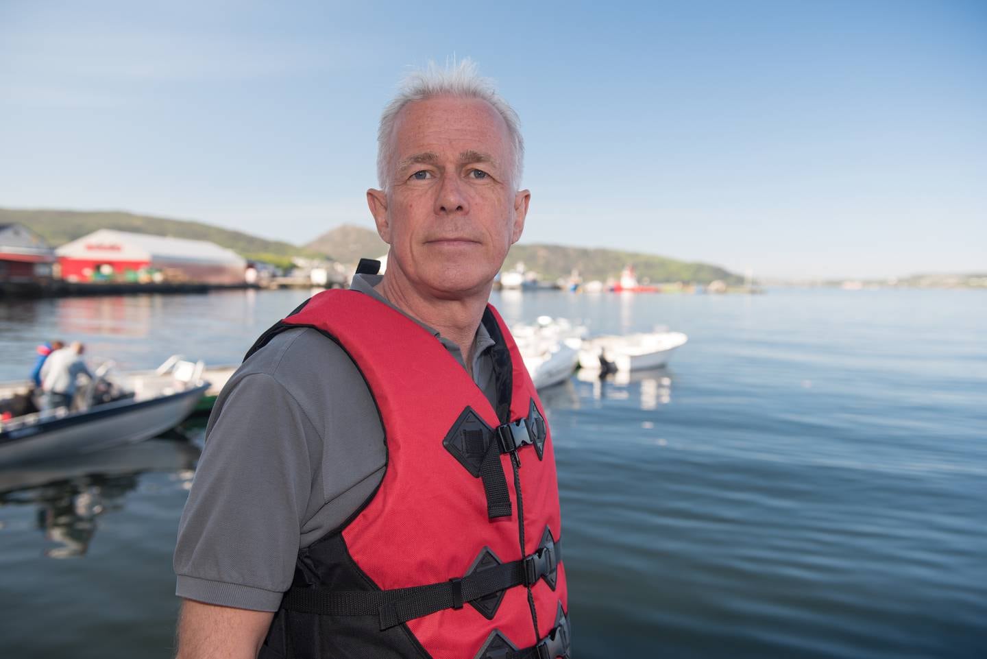 Arne Voll, kommunikasjonssjef i Gjensidige, krysser fingrene for at årets båtsesong blir en sommer man kan se tilbake på, også når det gjelder skadetall.