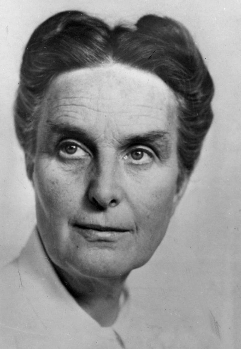 Framsnakket «slitte husmødre»: Lege Tove Mohr, Katti Anker Møllers datter, talte i Drammen i 1931. FOTO: NTB SCANPIX