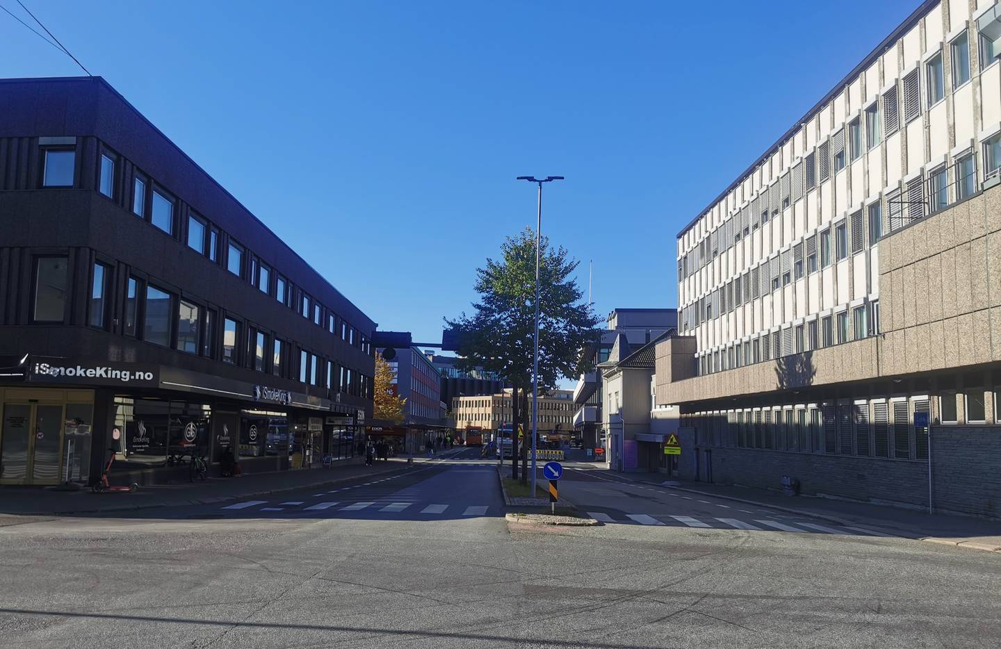 Fra 23. oktober starter enveiskjøringen ut av sentrum i krysset Gunnar Nilsens gate-Brochs gate.