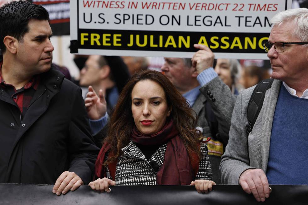 Stella Morris er advokat og menneskerettighetsforkjemper – og gift med Julian Assange, som sitter på en celle på seks kvadrat i høyrisikofengslet Belmarsh utenfor London for å ha avslørt amerikanske krigsforbrytelser.