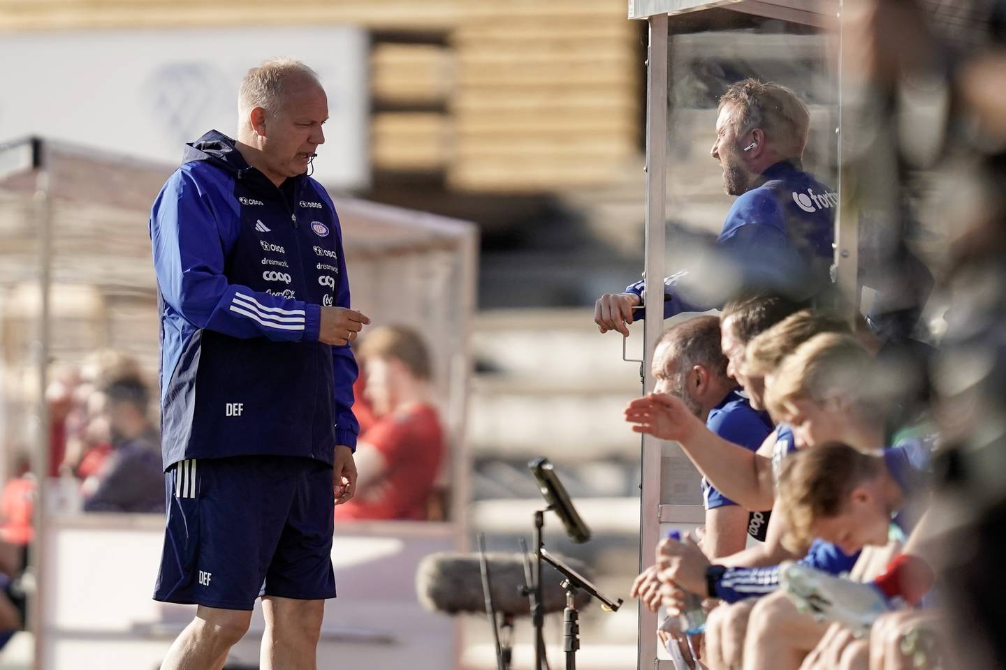 VIF trener Dag-Eilev Fagermo under cupkampen i fotball NM for menn på Bislett stadion mellom Vålerenga og Lyn.
