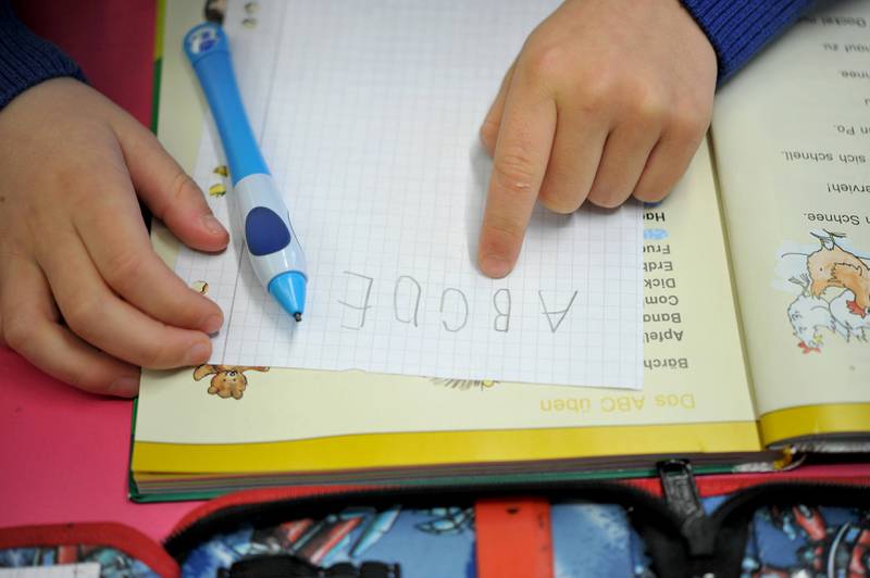 Den åtte år gamle gutten ligger på førskolenivå i kartleggingstester. Foreldrene er fortvilet over at de ikke finner svaret på hvorfor. Illustrasjonsfoto: NTB Scanpix