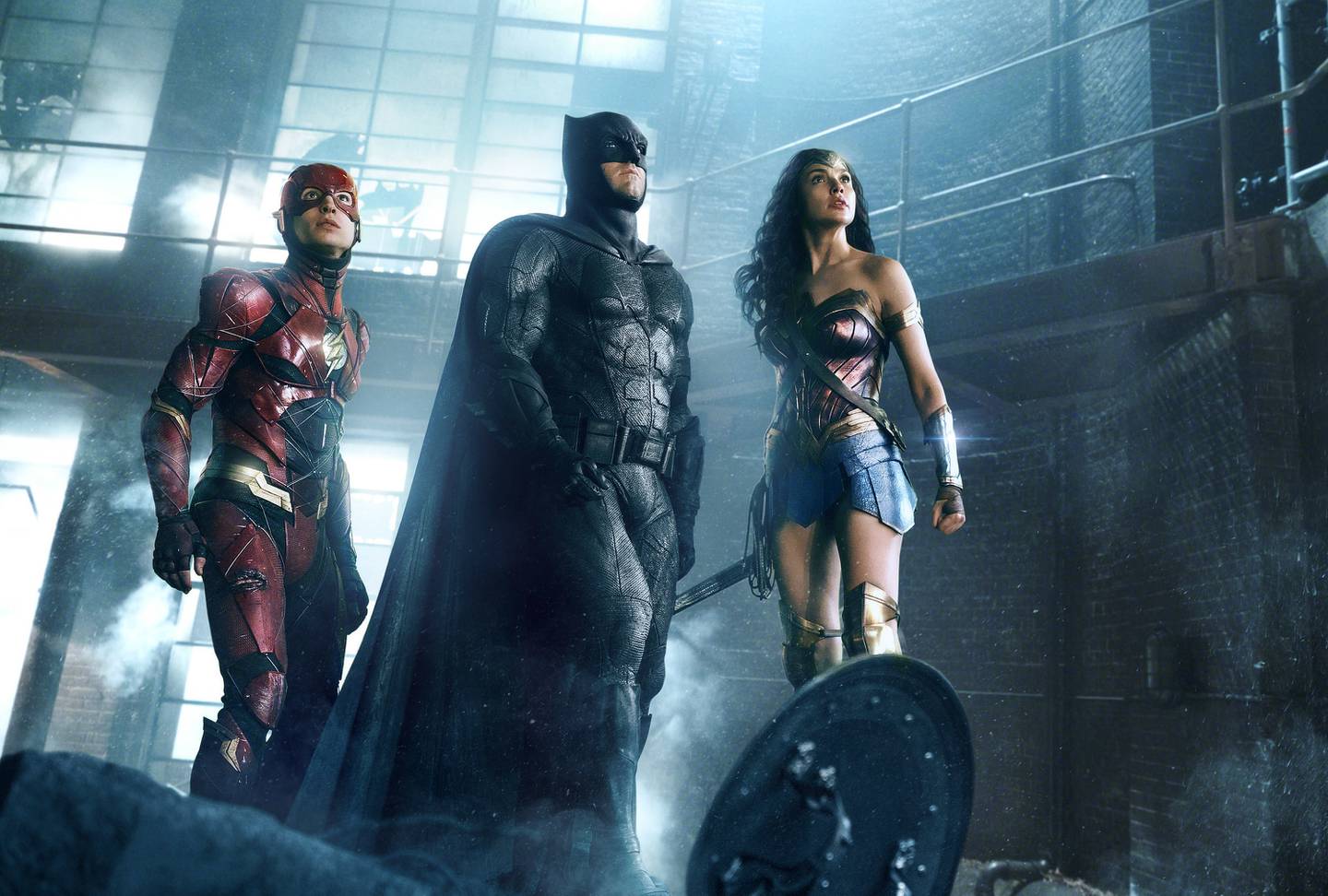 Heltene i Justice League får en ny sjanse, i en fire timer lang, mørkere og dystrere fil slik Zack Snyder ville lage filmen. Det er klart for gjensyn med The Flash (Ezra Miller), Batman (Ben Affleck) Wonder Woman (Gal Gadot) i filmen fra 2017.