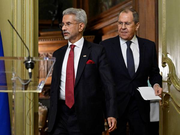 Russland og India planlegger tettere våpensamarbeid