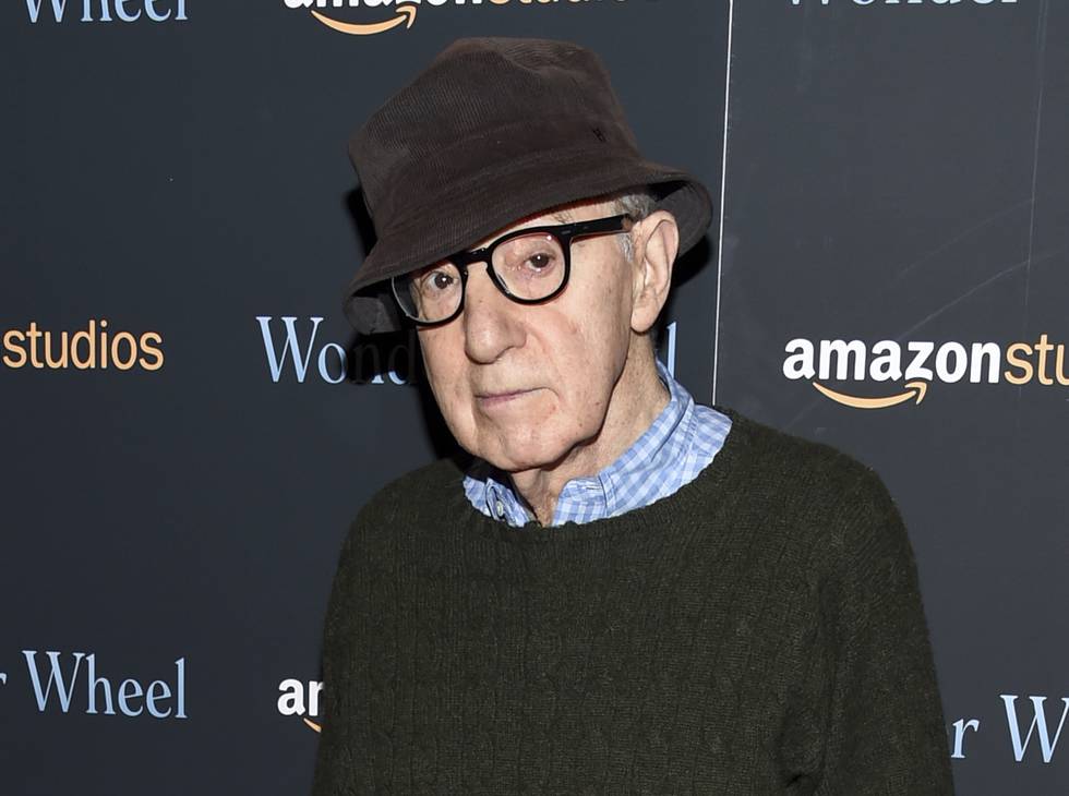 Woody Allen i et arkivbilde fra 2017. Han slapp selvbiografien «Zero Gravity» i 2020 etter en kamp for å finne et forlag som ville utgi den. Foto: AP