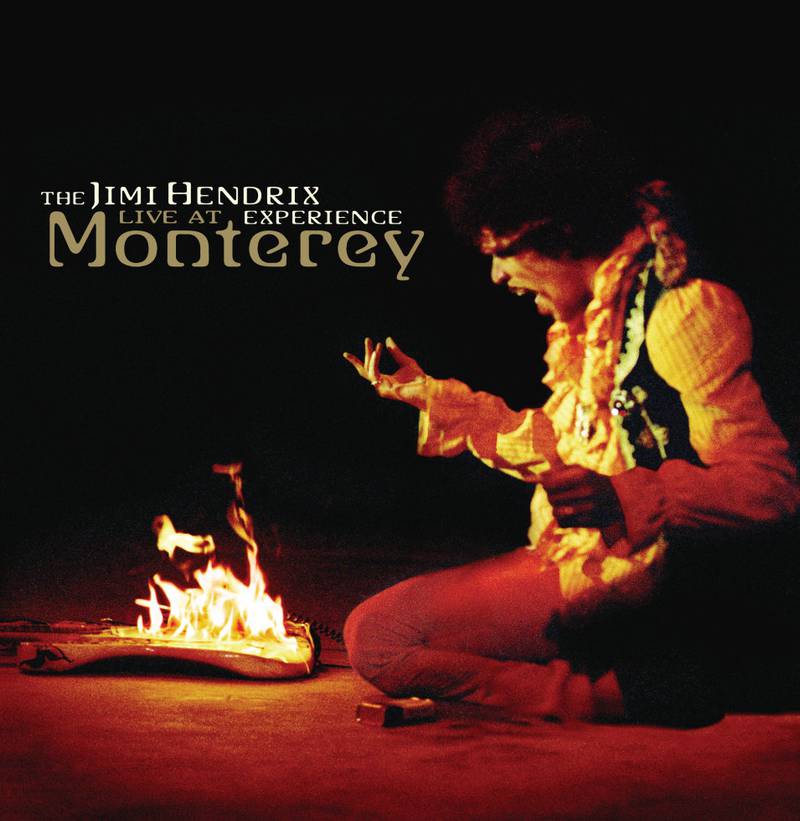 Jimi Hendrix satte fyr på gitaren og hele motkulturen på Monterey-festivalen. 