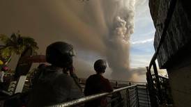 Flere titall tusen evakuert grunnet vulkanutbrudd på Filippinene