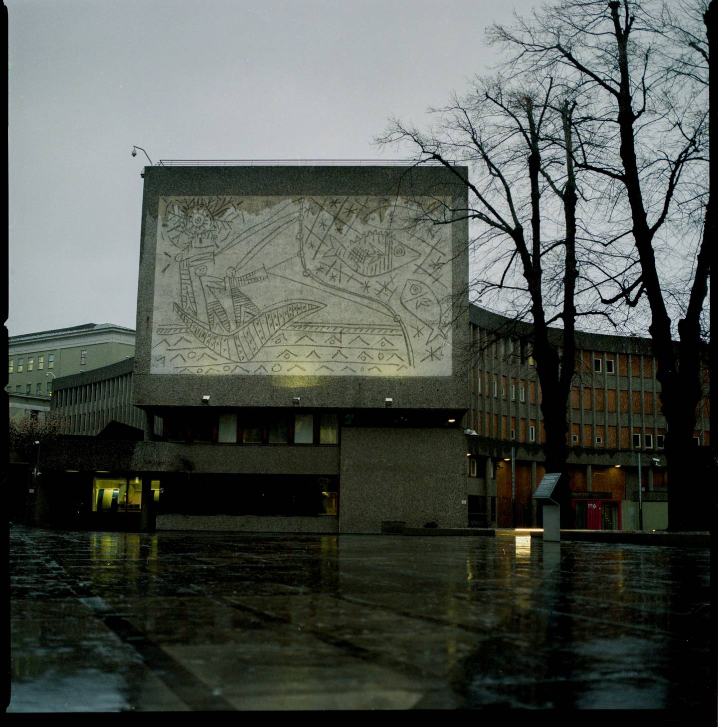 Oslo 20191122. 
Picasso-kunsten på Y-blokka i Regjeringskvatalet.
Foto: Stian Lysberg Solum / NTB scanpix