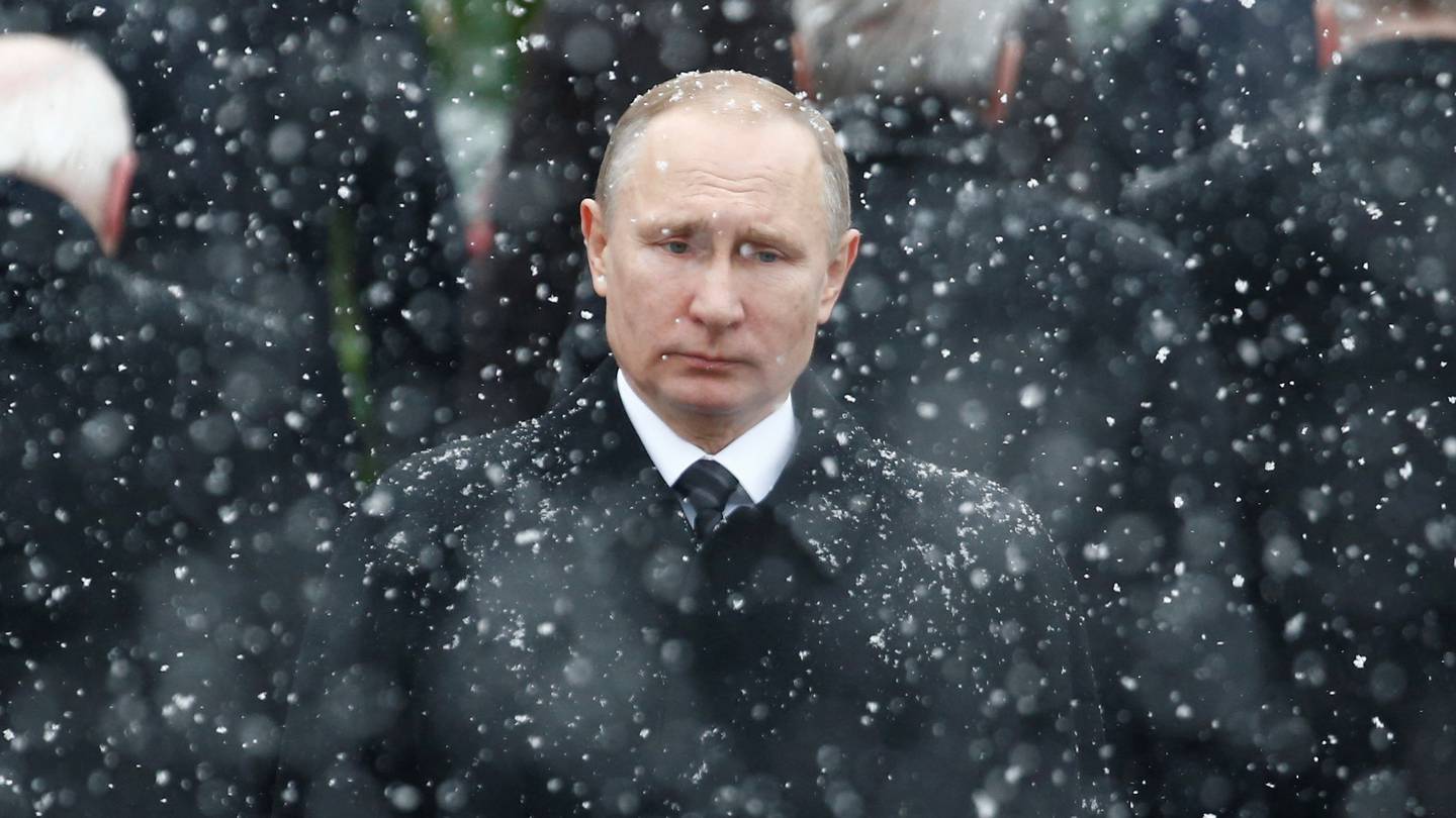 FILE PHOTO: Russian President Vladimir Putin attends a wreath-laying ceremony marking Defender of the Fatherland Day at the Tomb of the Unknown Soldier next to the Kremlin Wall in central Moscow, Russia on February 23, 2017. REUTERS/Sergei Karpukhin/File photo