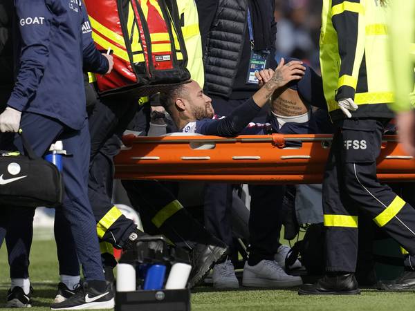 Neymar må opereres – mister trolig resten av sesongen