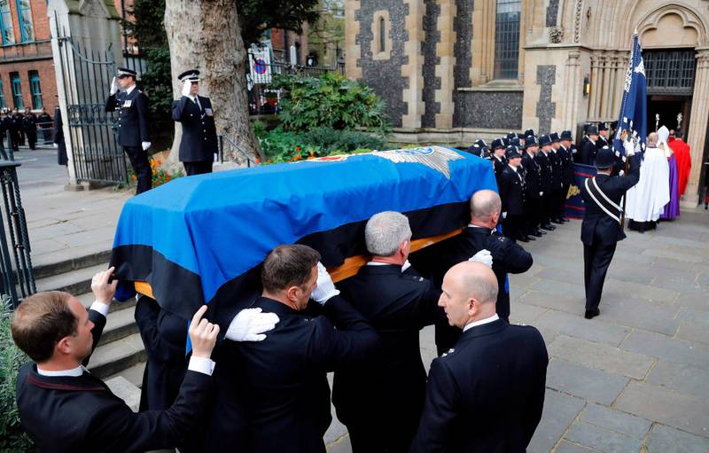 Politmannen Keith Plamer ble drept i terrorangrepet i London. Her fra begravelsen. 