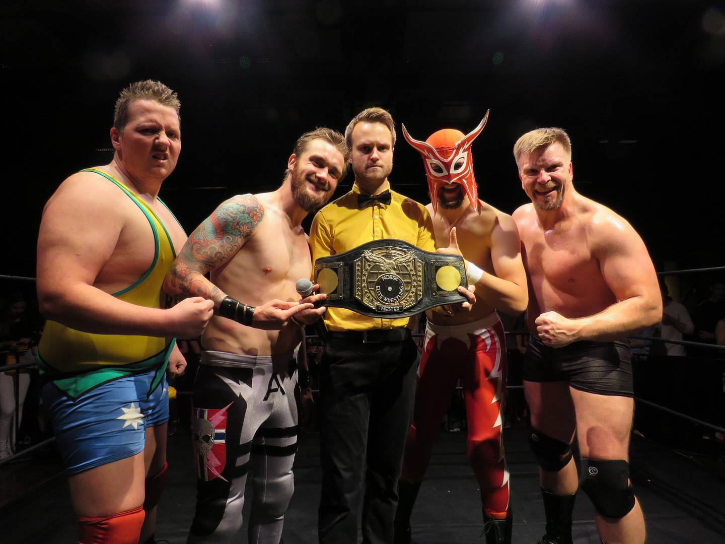Wrestling. Fra venstre: Ryan «the Destroyer» Howard, Adrian Storm, dommer Thomas Selvik, "Turbo" og "Ikonet" Erik Isaksen.