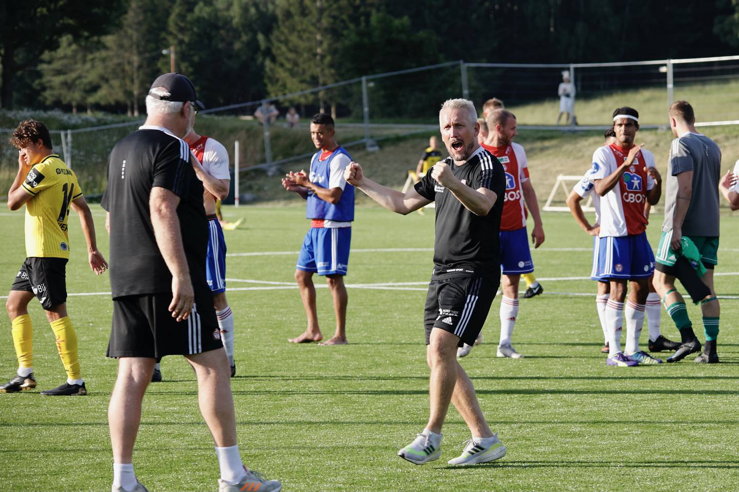 KFUM-trener Jørgen Isnes etter 3-2-seieren over Raufoss på Ekeberg. Foto: