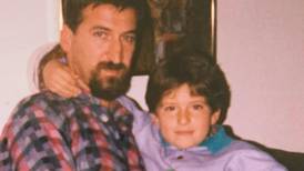 Leo Ajkic måtte reise fra far i Bosnia-krigen: – Jeg var så redd for at jeg aldri skulle se han igjen