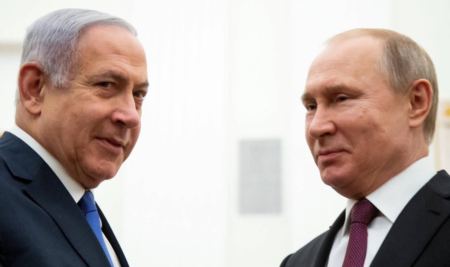 MØTE: Israels statsminister Benjamin Netanyahu møtte i går Russlands president Vladimir Putin i Moskva. FOTO: ALEXANDER ZAMLIANICHENKO/NTB SCANPIX