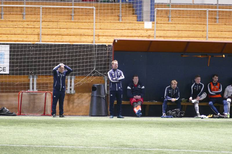 Kristiansunds trener Chriatian Michelsen brukte mange spillere mot VIF i Vallhall.