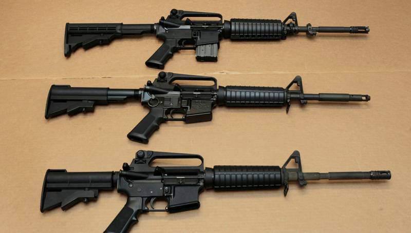 AR-15 er blant massemorderes favorittvåpen. Det kan kjøpes helt lovlig.