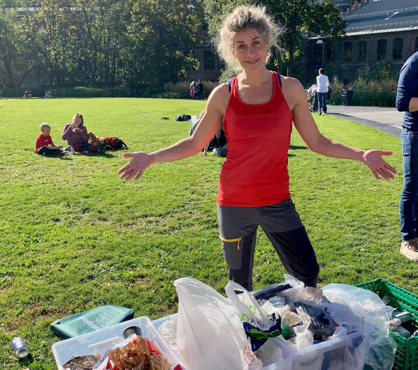 Alt dette plastsøppelet fant Cecilie Skog på den relativt korte spaserturen fra Nydalen til Vulkan i Oslo.