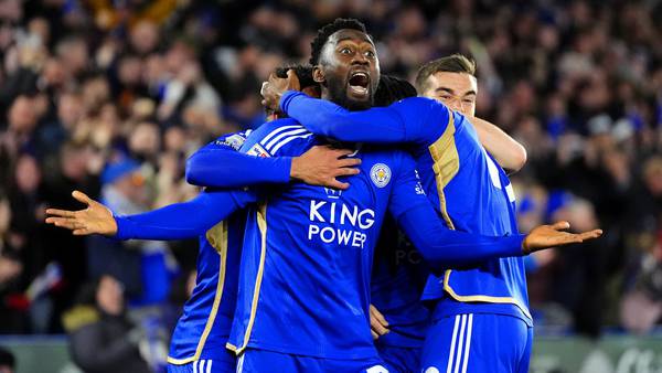 Leicester sikret opprykk til Premier League etter Leeds-tap mot QPR