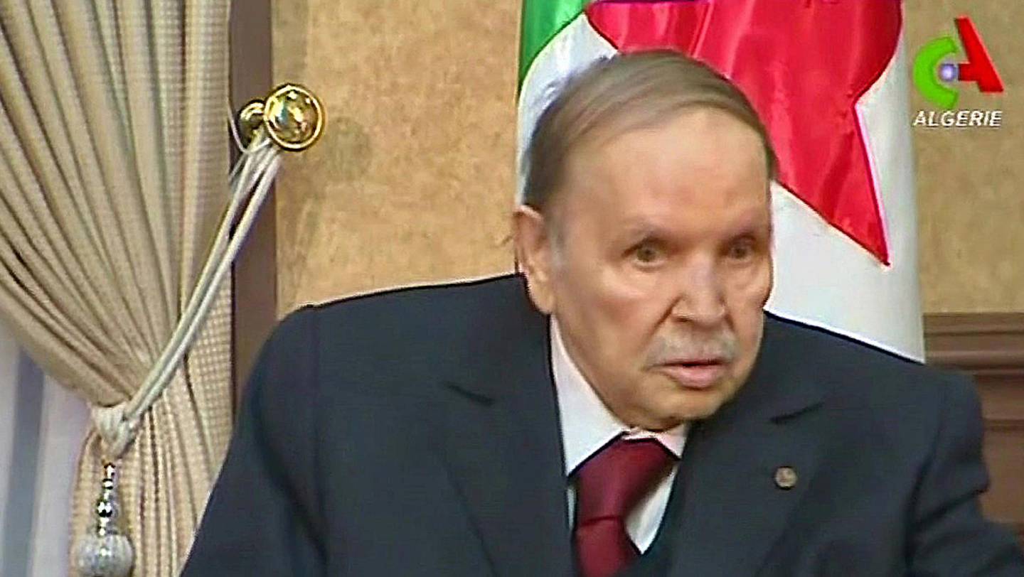 MÅTTE GÅ: President Abdelaziz Bouteflika måtte gå, men enn så lenge styrer det samme regimet. FOTO: NTB SCANPIX